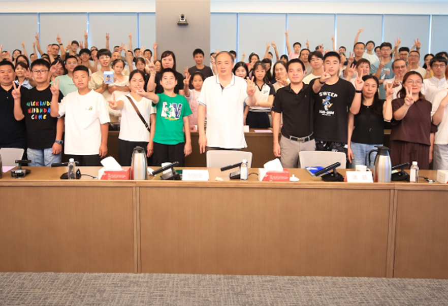 常州leyu家庭开放日 —— 一场充满欢笑与感动的“探秘”之旅！